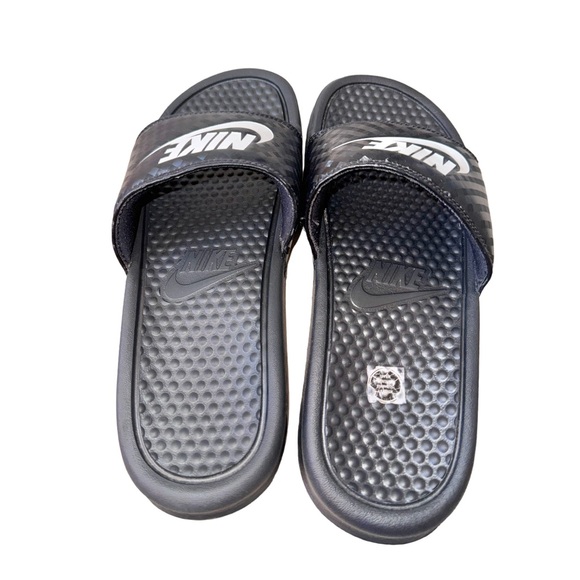 NIKE swoosh ❤️wm8 black women’s padded sandals flip flops size 8 - Picture 5 of 10